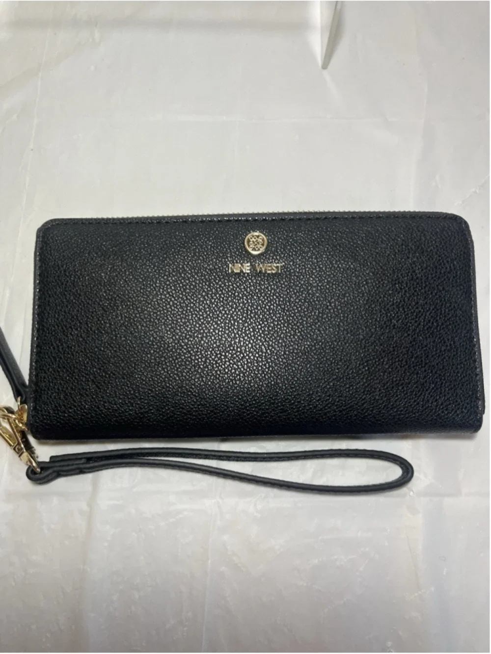 Nine West Zip Around Wallet black Wrist Strap